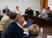 Dilma recebe centrais e garante diálogo e negociação com trabalhadores Dilma recebe centrais e garante diálogo e negociação com trabalhadores